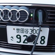 アウディ A3スポーツバック e-トロン