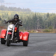 ストリップ仕様としたハーレーの新型トライク『FREE WHEELER（フリーウィーラー）』