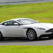 アストンマーティン DB11