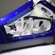 GLM G4（パリモーターショー16）
