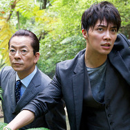 水谷豊＆成宮寛貴／『相棒－劇場版III－』 -(C) 2014「相棒 -劇場版III-」パートナーズ