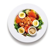サーモンマリネのパスタサラダ