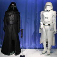 (C) Disney (C) & TM Lucasfilm Ltd. (C) 2015 Lucasfilm Ltd. & TM. All Rights Reserved.