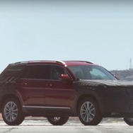 VWの新型ミッドサイズSUVの予告イメージ