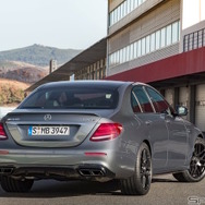 メルセデス　AMG E63 S