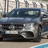 メルセデス　AMG E63 S