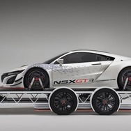 カスタムトレーラーに積載された新型NSX GT3