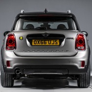 MINI クロスオーバー 新型のPHV
