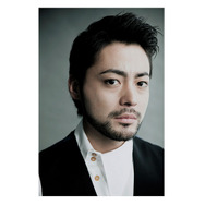 ナレーションを務める山田孝之