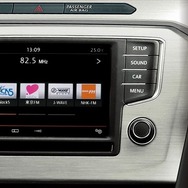 Volkswagen純正インフォテイメントシステム“Composition Media”