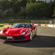 フェラーリ 488 GTB
