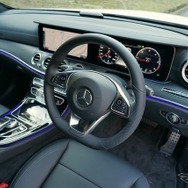 メルセデスベンツE220d アバンギャルド スポーツ