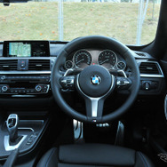 【BMW 320iグランツーリスモ】新デザインライトと新エンジンを採用3シリーズの5ドアハッチバック［写真蔵］