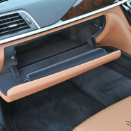 【BMW 318i】3シリーズに3気筒エンジン搭載のエントリーモデル［写真蔵］