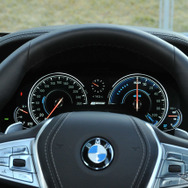 【BMW 740e iパフォーマンス Mスポーツ】フラッグシップに追加されたプラグインハイブリッド［写真蔵］