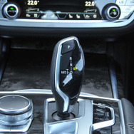 【BMW 740e iパフォーマンス Mスポーツ】フラッグシップに追加されたプラグインハイブリッド［写真蔵］