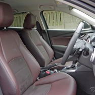 マツダ CX-3 改良新型（掲載車両はプロトタイプのため量産車と一部仕様が異なる場合あり）