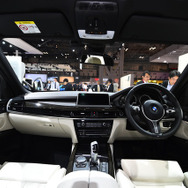 BMW X5 xDrive40e（東京モーターショー15）