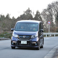 一般道路の試乗コースも用意。自由に走ってもらう