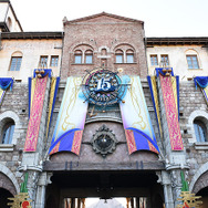 「東京ディズニーシー15周年“ザ・イヤー・オブ・ウィッシュ”」デコレーションがフィナーレ仕様に