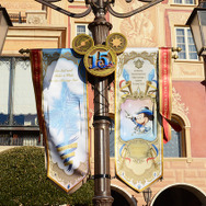 「東京ディズニーシー15周年“ザ・イヤー・オブ・ウィッシュ”」デコレーションがフィナーレ仕様に