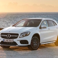 GLA AMG GLA45 4マチック