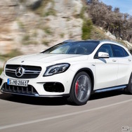 GLA AMG GLA45 4マチック