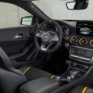 GLA AMG GLA45 4マチック