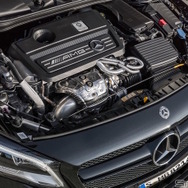 GLA AMG GLA45 4マチック