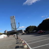 【東京オートサロン2017】“見て楽しむ”から“体験して楽しむ”へ、カスタムカー同乗試乗会を初開催 画像