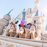 【ディズニー】“春キャン”で思い出づくり！おそろコーデが楽しい蝶ネクタイも 画像
