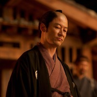 【特別映像】“通辞”浅野忠信、流暢な英語で宣教師に迫る！ 『沈黙』 画像