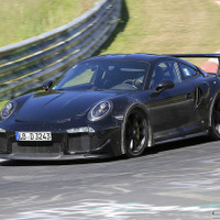 シリーズ最強！710馬力のポルシェ 911 GT2 RS次期型、7速PDKのみ設定を発表 画像