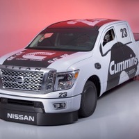 【SEMAショー15】日産 タイタン 新型、最高速記録挑戦へ…307km/h超え目指す 画像