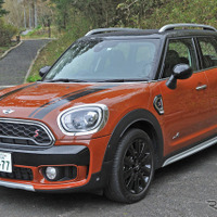 【MINI クロスオーバー 試乗】ストレートに伝わる「クーパーSD」の過激なトルク…諸星陽一 画像