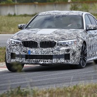 BMW M5 次期型の開発プロトタイプを公開…車載コネクトも進化 画像