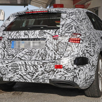 スーパーカー並加速力を発揮か！メルセデスAMG A45次期型、初スクープ 画像