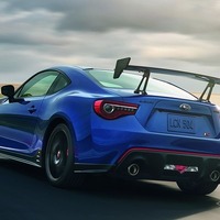 スバル BRZ、米国初の「tS」設定…STIチューン 画像