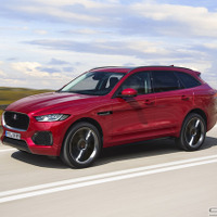 SUVメーカーへ!? ジャガー次の一手、最小「E-PACE」これが市販デザイン！ 画像