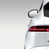 ジャガーの新型SUV、車名は「E-PACE」に決定　7月発表予定 画像