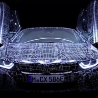 BMW i8ロードスター公式リーク動画初公開、ガルウィング開く！ 画像
