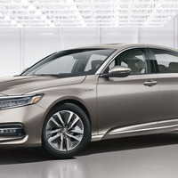 ホンダ アコード 新型、ハイブリッドも登場…新世代2モーターシステム搭載 画像