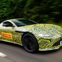 ボンドカーそのまま市販化!? アストンマーティン ヴァンテージ 新型、スクープ写真を入手 画像