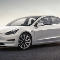 テスラ モデル3、新バージョンを計画…高性能モデルか 画像