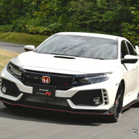 【ホンダ シビックタイプR 試乗】これぞ日本が誇る最強ホットハッチだ！が「高過ぎる」…桂伸一 画像