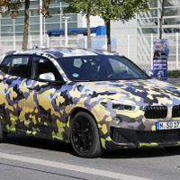 BMW X2 に高性能「M35i」、迷彩ボディでミュンヘンに出現 画像