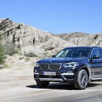 【BMW X3 新型】デザイン刷新、部分自動運転可能な運転支援システムも搭載 画像