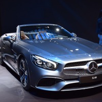 【ロサンゼルスモーターショー15】メルセデス SL に改良新型、AMG GT 風の表情に進化 画像