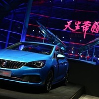 【広州モーターショー15】ビュイック ヴェラノ にハッチバック…オペル アストラ 兄弟車 画像