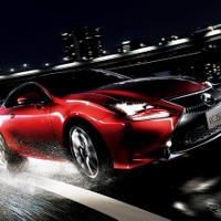 レクサス RC/RC F、初のマイチェンで安全装備を強化…ブラック基調の特別仕様車も設定 画像